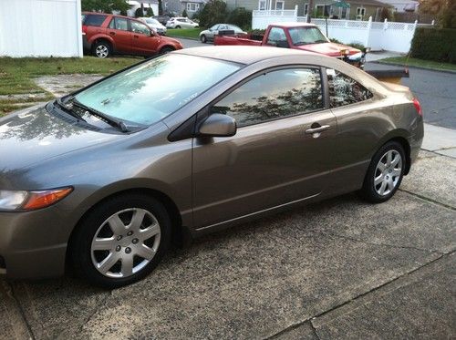 2007 honda civiv coupe-$7,000