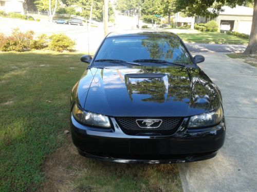 2001 ford mustang base coupe 2-door 3.8l