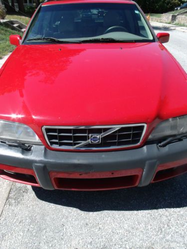 Volvo Station Wagon Red V70XC AWD Turbo LOW RESERVE, image 2