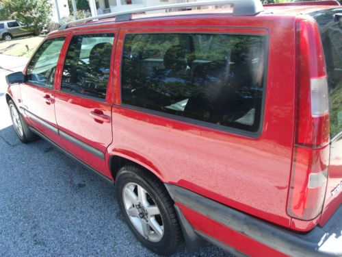 Volvo Station Wagon Red V70XC AWD Turbo LOW RESERVE, image 8