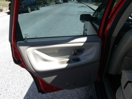 Volvo Station Wagon Red V70XC AWD Turbo LOW RESERVE, image 17