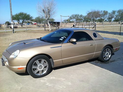 2005 ford thunderbird 50th anniversary edition convertible 2-door 3.9l