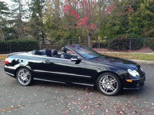 Very low miles!!!! black 2005 mercedes-benz clk55 amg convertible 2-door 5.5l