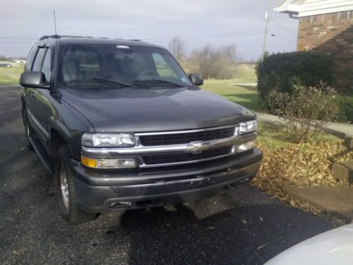 2001 chevy tahoe lt (4x4)