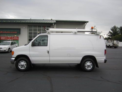 2005 ford e-250 cargo van  very nice bin / shelving package / ladder rack