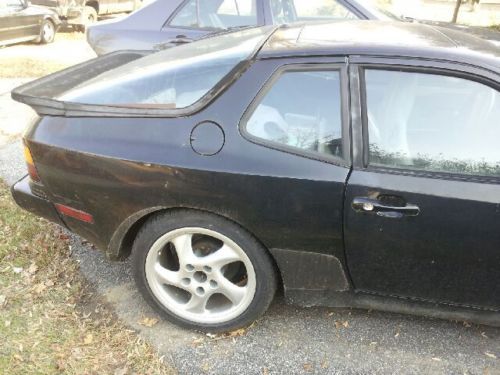 1985 Porsche 944, image 3