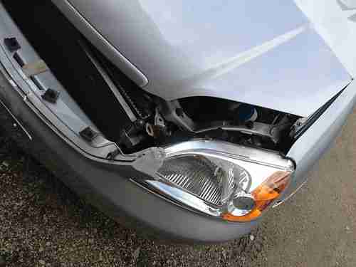 2001 Honda Civic EX Coupe 1.7L DAMAGE LOW MILES NEEDS BODY WORK NO RESERVE, image 7