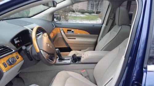 2012 Lincoln MKX Base Sport Utility 4-Door 3.7L, image 10