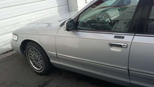 1999 Mercury Grand Marquis GS Sedan 4-Door 4.6L, image 3