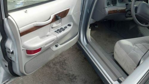 1999 Mercury Grand Marquis GS Sedan 4-Door 4.6L, image 11