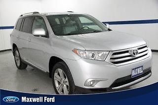 12 toyota highlander v6 limited leather, sunroof, navigation, we finance!