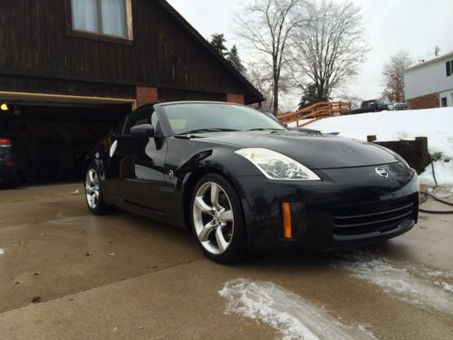 2008 nissan 350z 6 speed manual base 27,800 miles 1 adult owner stock