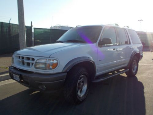 2000 ford explorer, no reserve