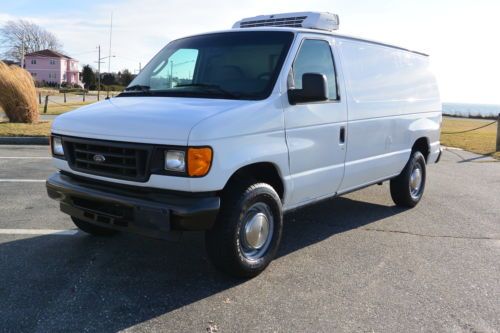 2003 ford e-250 xlt refrigerated refrigeration reefer van truck thermoking v200