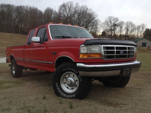 Super clean f250 4 x 4 5 speed rare, 7.3 diesel !!! will not disappoint