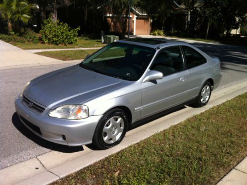 Honda civic ex coupe very clean