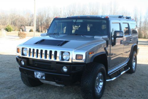 2006 hummer h2 - nav - heated seats - rear entertainment - very clean