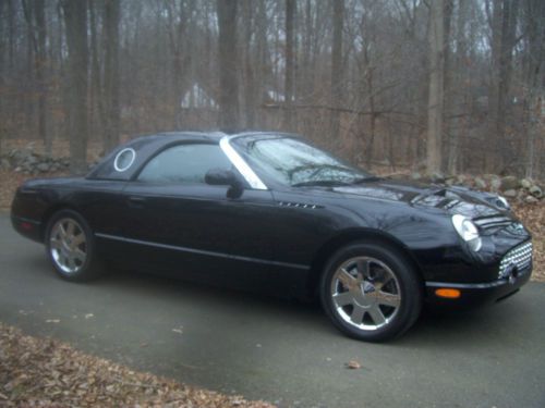 2002 ford thunderbird*6900 miles*triple black*hard top*loaded*like brand new!