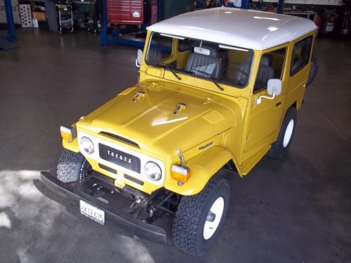 Toyota fj40 land cruiser