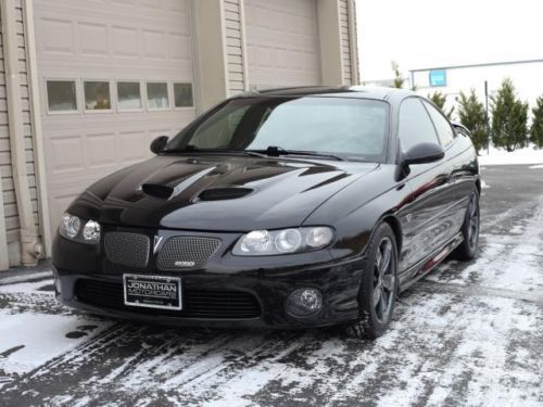 25k miles - black 2006 pontiac gto coupe 6.0l