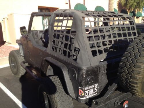 1997 Jeep Wrangler SE Sport Utility 2-Door 2.5L, image 4