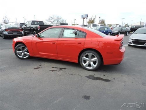 2014 sxt new 3.6l v6 24v automatic rwd sedan