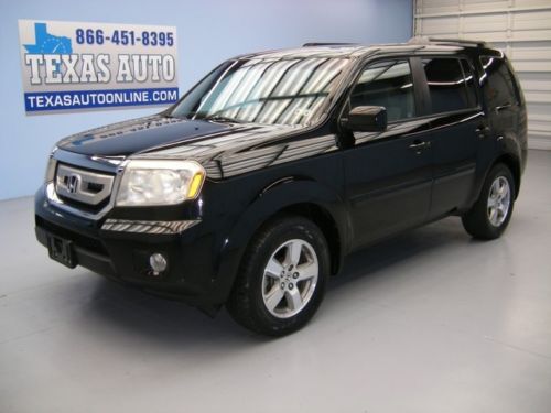 We finance!!!  2009 honda pilot ex-l roof heated leather 3rd row 6 cd texas auto