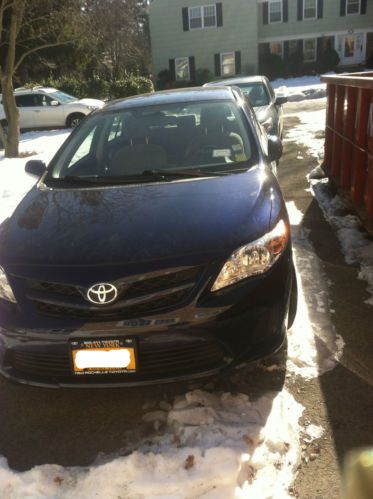 2011 toyota corolla le sedan 4-door 1.8l ~17k miles