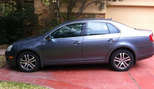 *tdi-one owner,  p1 pkg, grey exterior, light grey interior, never wrecked!