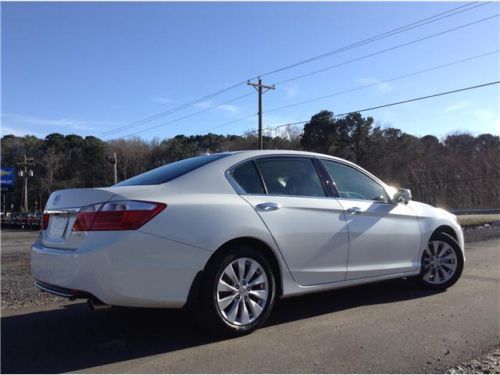 EX-L 3.5L Body-colored bumpers Fog lamps LED brake lights 12V pwr outlets, image 5