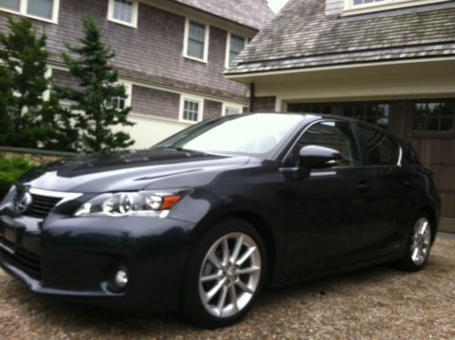 2011 lexus ct200h base hatchback 4-door 1.8l