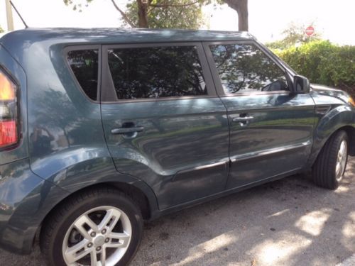 2011 kia soul eco !!! cheap !!! runs great !!!  no reserve !!!