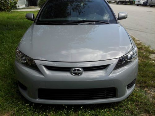 2011 scion tc base coupe 2-door 2.5l