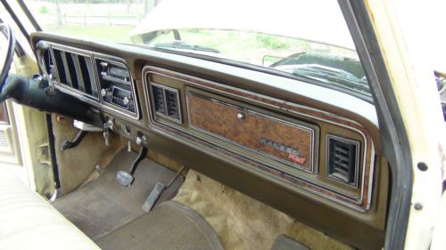 1979 Ford F350 Truck Ranger XLT 2WD 460/Auto PS/PB/AC ZIEBART Treated / 140" WB, image 12