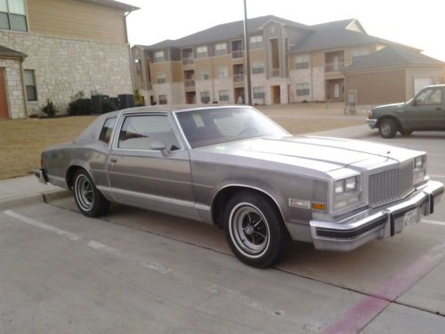 1977 buick riviera 350 cu, 65k miles, drives great and in good condition