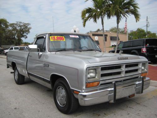 1989 dodge d100 custom standard cab pickup 2-door 3.9l