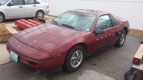 1987 pontiac fiero value leader coupe 2-door 2.5l