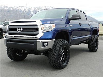 Tundra crew max 4x4 navigation custom new lift wheels tires rev camera auto tow