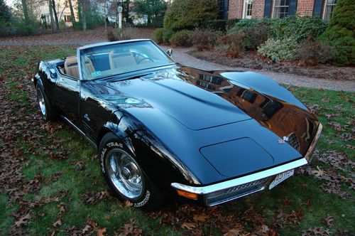1970 chevrolet corvette convertible, #'s matching , ac, both tops pwr windows