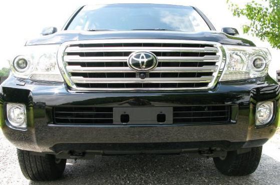 2013 toyota land cruiser base