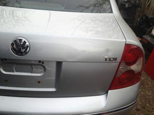 Diesel volkswagen passat 2005 tdi gls silver damage salvage 156k mile