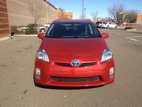 2011 toyota prius super clean only 10k original miles must see