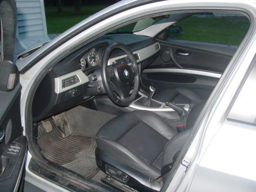 2006 bmw 325i base sedan 4-door 3.0l