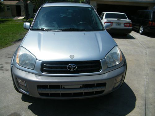 2001 toyota rav4 base sport utility 4-door 2.0l