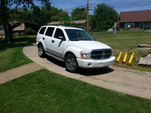 4x4 auto white suv