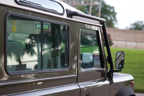 1997 LAND ROVER DEFENDER 90! LOW MILES... Very RARE., image 7