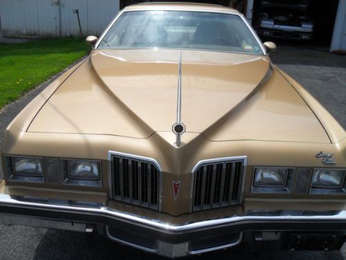 1977 pontiac grand prix lj series