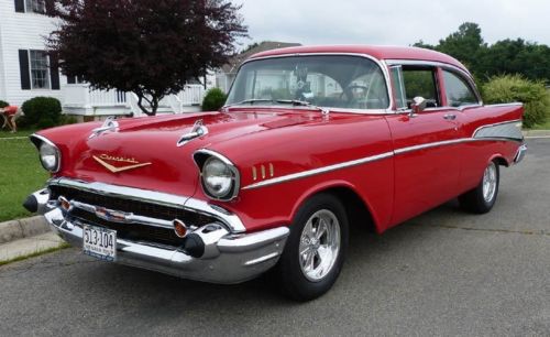 1957 chevy bel air two door post red black 350/350 sharp driver