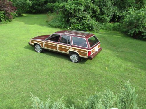1987 chrysler town &amp; country - woody wagon - with 43,100 original miles