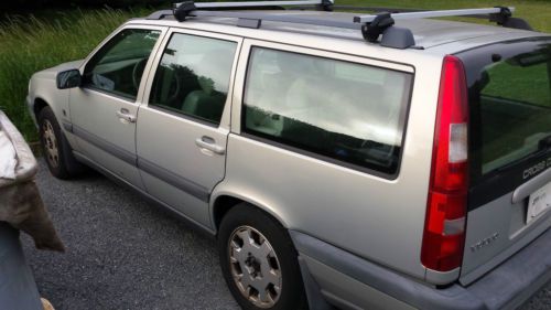 2000 volvo v70 x/c awd se wagon 4-door 2.4l